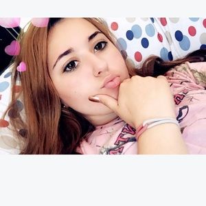 Meet your Posher, Kenzie